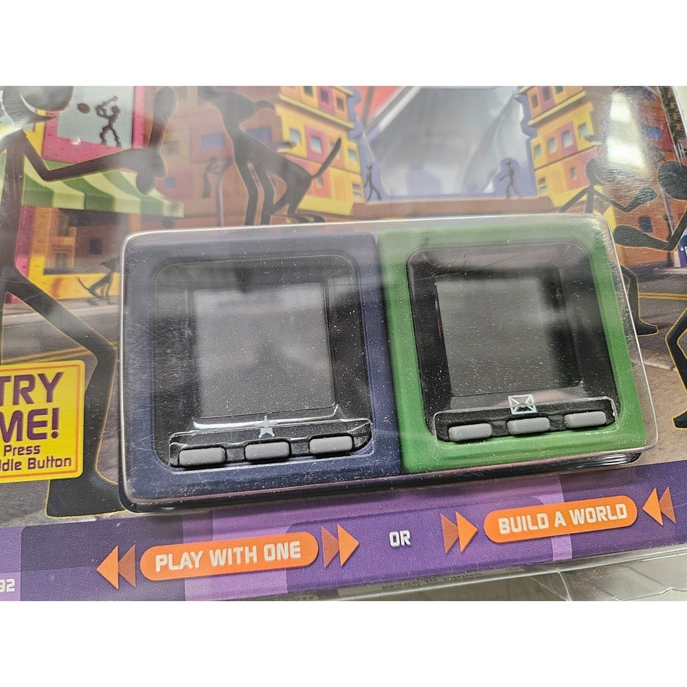 Radica Cube World Series 3 Chief + Dash 2pc Set Blue/Green Sealed 2006 Rare/NOS - Picture 2 of 8